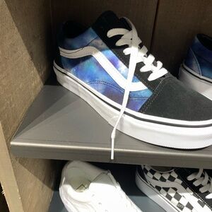 NWOT 9.5 Vans Old Skool - Blue and Black Galaxy Print